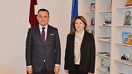 Veselības ministrs un Turcijas vēstniece Latvijā pārrunā starpvalstu sadarbības iespējas veselības jomā
