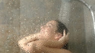 Vai mazgāties dušā katru dienu ir veselīgi? Stāsta farmaceite