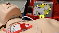 Plāno deleģēt MK noteikt automatizēto ārējo defibrilatoru uzstādīšanas un izmantošanas kārtību publiskās vietās