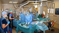 Veikta Latvijā pirmā apakšējās dobās vēnas endovaskulārā rekonstrukcija paralēlo dubultstentu tehnikā