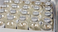 Latvija saņēmusi 7200 "Janssen" vakcīnu devas; jau šonedēļ būs pieejamas izbraukuma vakcinācijā reģionos