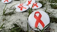 10 izplatītākie mīti par HIV infekciju