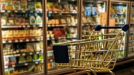 Aptauja: Latvijā 66% iedzīvotāju veselīgu pārtiku uzskata par pārāk dārgu