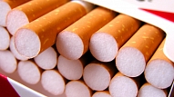 Ārsti rosina aizliegt tabakas tirdzniecību degvielas uzpildes stacijās un kioskos