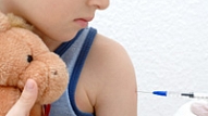 Bērnus bez maksas pret ērču encefalītu šogad vakcinēs vairāk nekā 30 novados