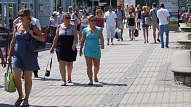 Palielināts ķermeņa svars ir gandrīz pusei Latvijas iedzīvotāju