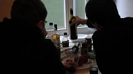 Pētījums atklāj plašu alkohola pamēģināšanas izplatību 13 gadīgu skolēnu vidū