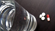 Pieaug riski saistībā ar viltotu zāļu ieplūšanu tirgū