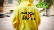 Savākti nepieciešamie paraksti par 100% valsts apmaksātu C hepatīta ārstēšanu