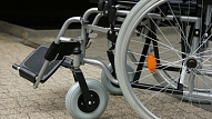 No 1. aprīļa paaugstinās personu ar invaliditāti asistentu un pavadoņu atlīdzības apmēru
