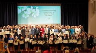 Veselības nozares speciālisti saņem Veselības ministrijas apbalvojumus