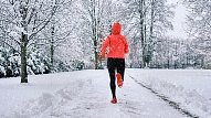 Kā vingrot ziemā? 9 praktiski padomi aktīvai sezonai