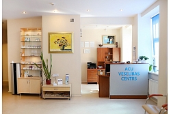 Acu veselības centra reģistratūra, uzgaidāmā telpa