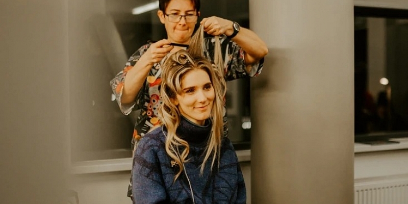 Svētku frizūru veidošana