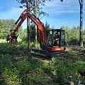 Miniekskavatora ar kniebējgalvu pakalpojumi